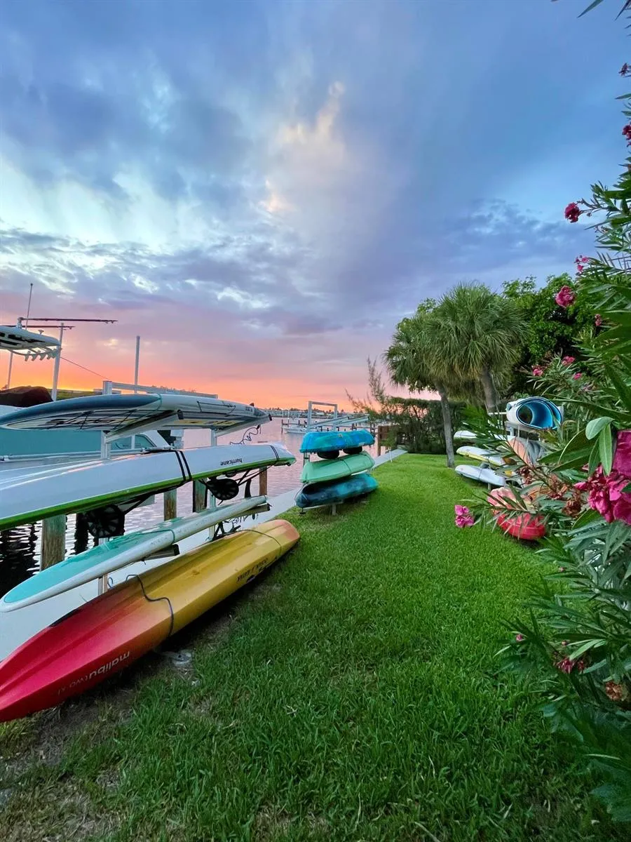 2001 OCEAN BOULEVARD #301 Boca Raton, FL 33431
