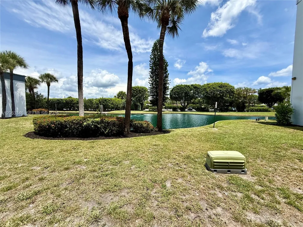 400 S Waterway Dr S #108 Lantana, FL 33462