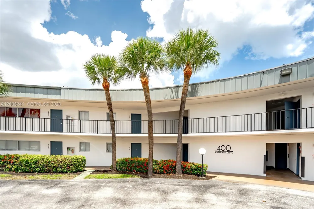 400 S Waterway Dr S #108 Lantana, FL 33462