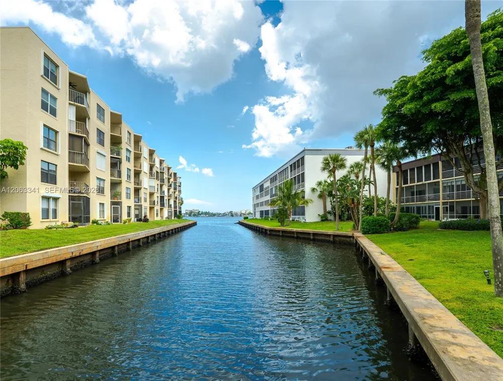 400 S Waterway Dr S #108 Lantana, FL 33462
