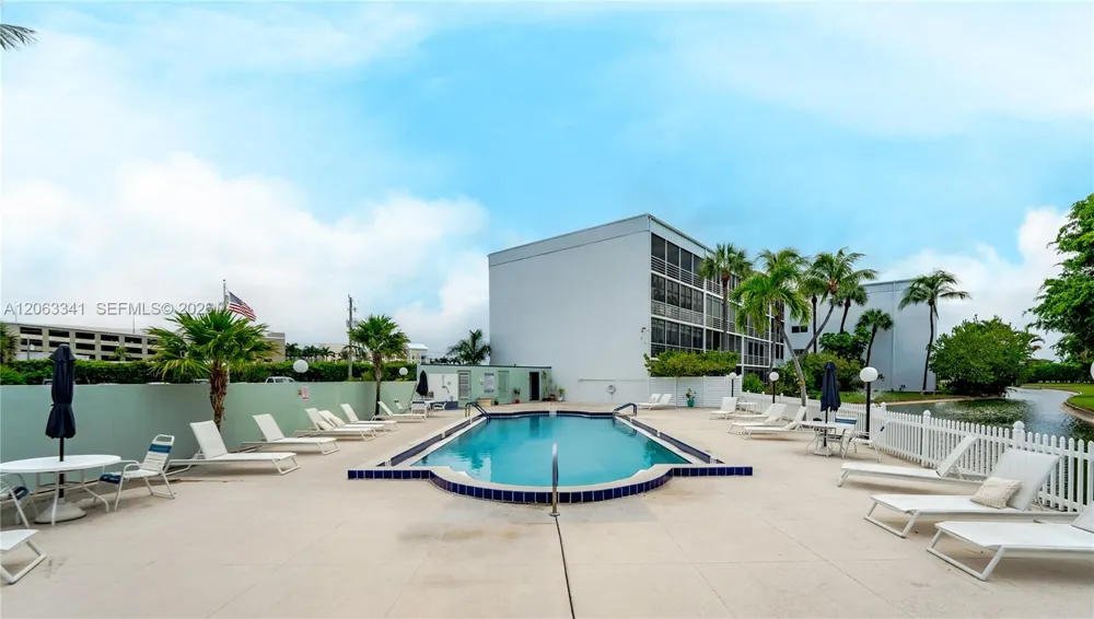 400 S Waterway Dr S #108 Lantana, FL 33462