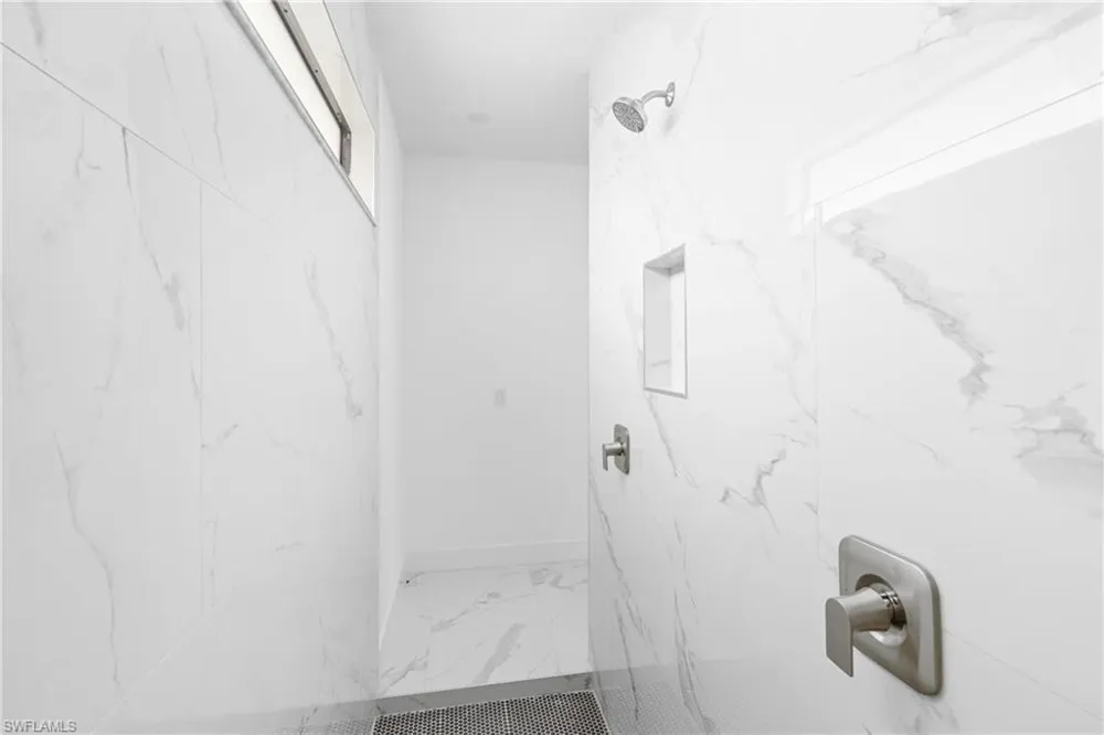 1806 NE 21ST PLACE Cape Coral, FL 33909