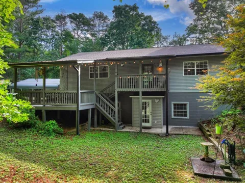 387 Ruby Lane