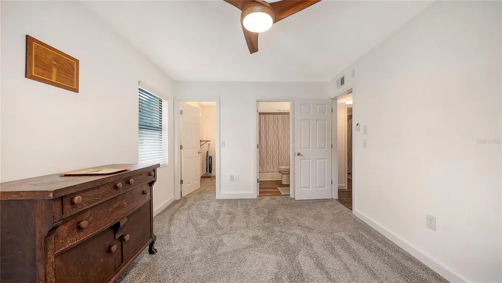 631 ORANGE AVENUE #108 Sarasota, FL 34236