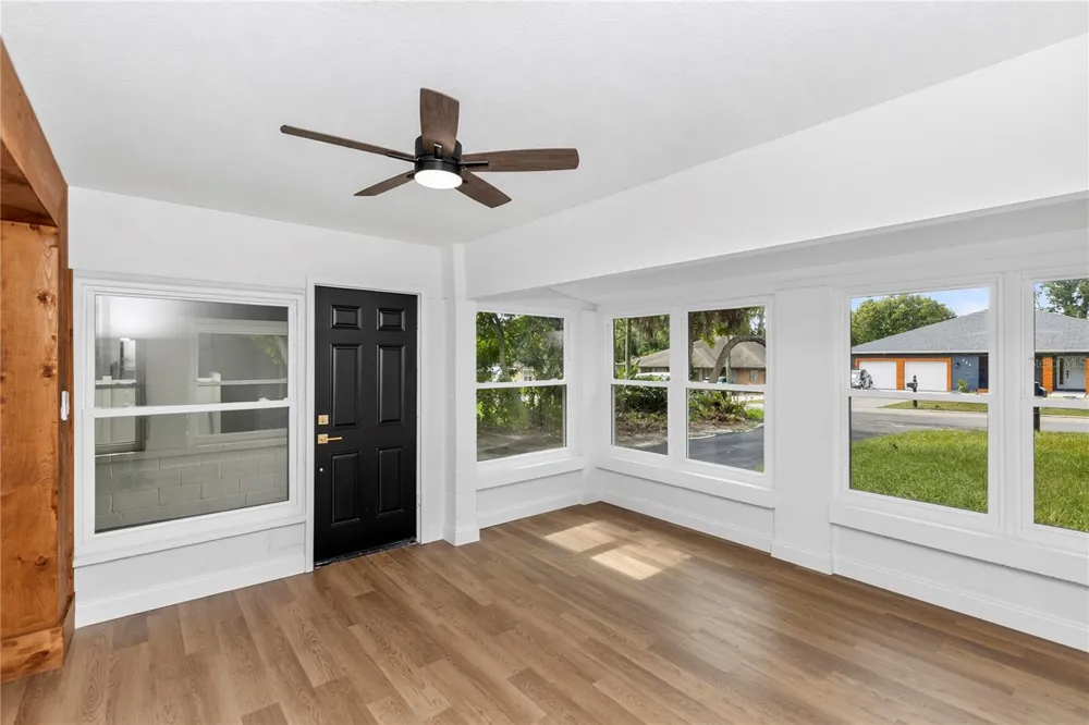 112 COLOMBA ROAD Debary, FL 32713
