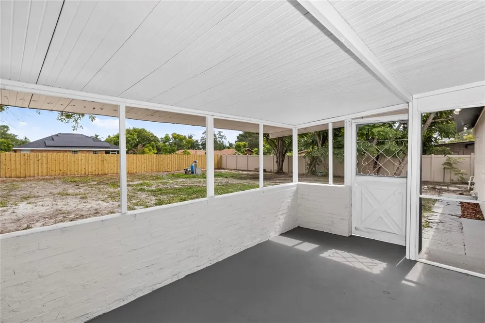 112 COLOMBA ROAD Debary, FL 32713