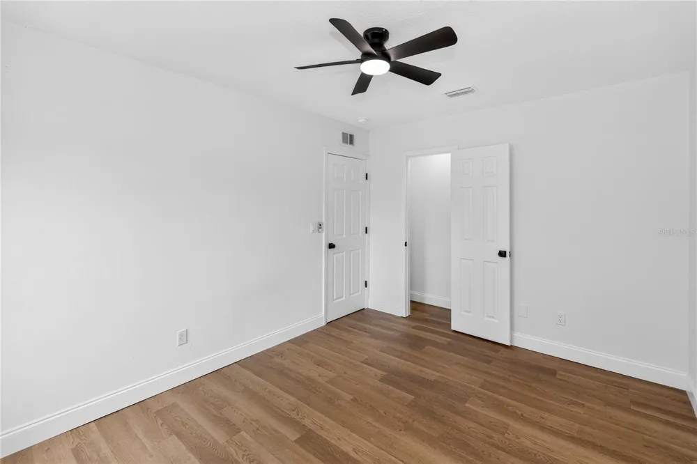 112 COLOMBA ROAD Debary, FL 32713