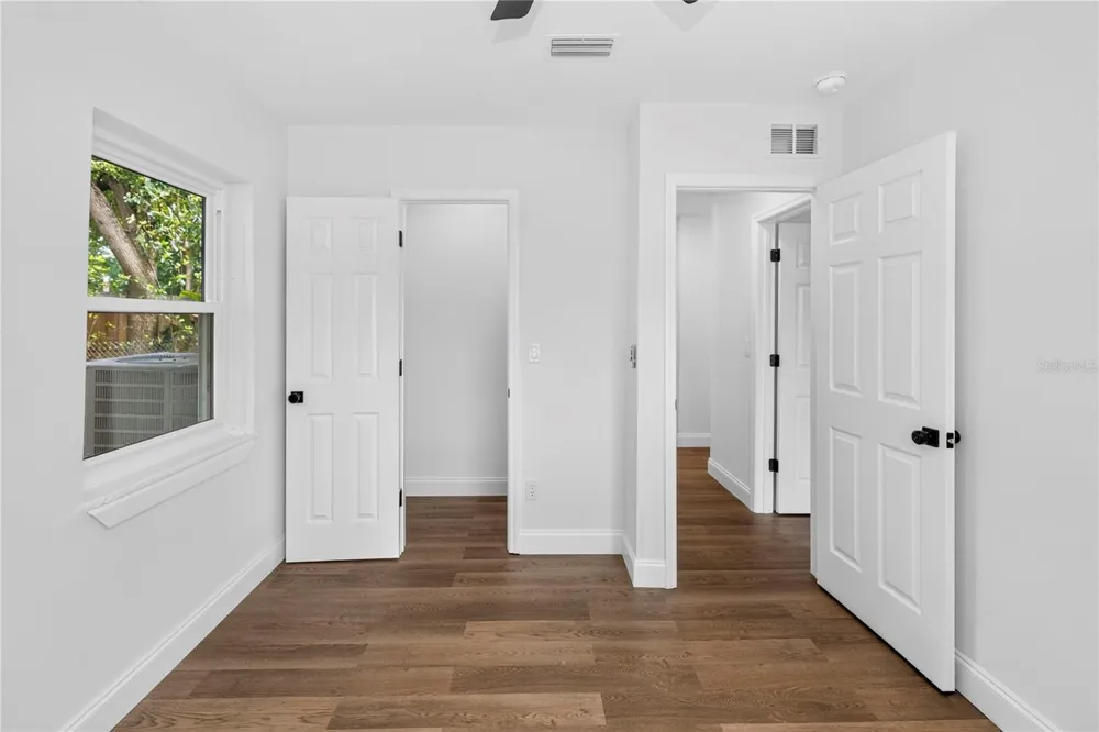 112 COLOMBA ROAD Debary, FL 32713