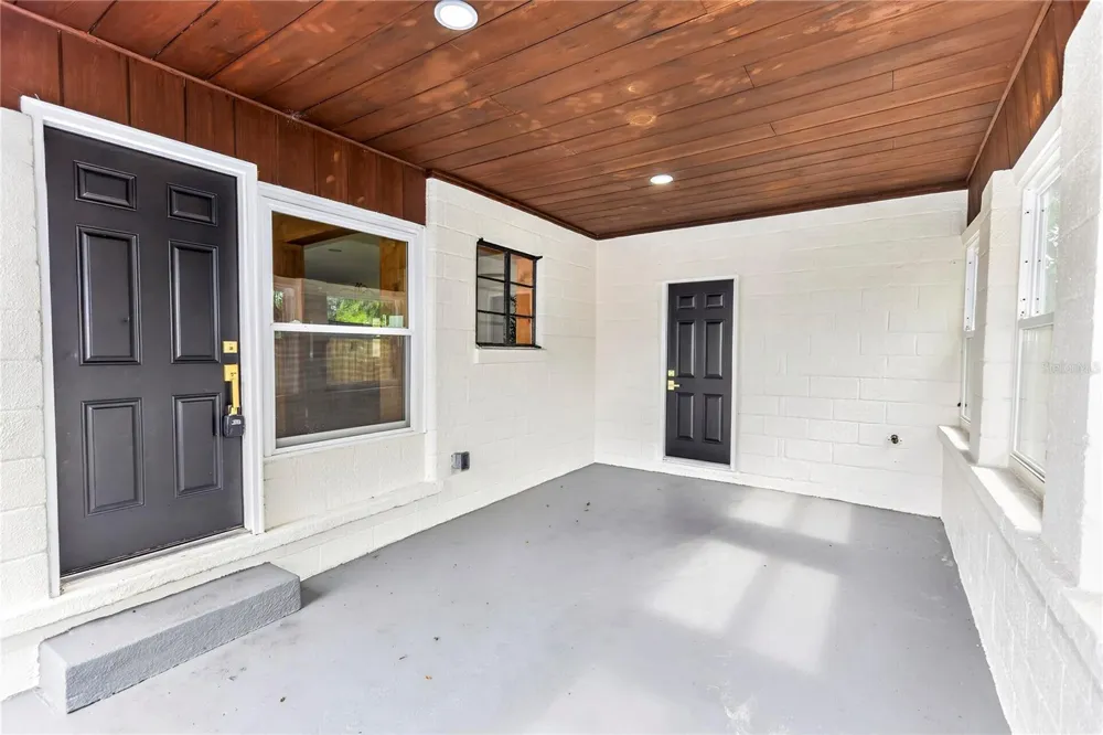 112 COLOMBA ROAD Debary, FL 32713