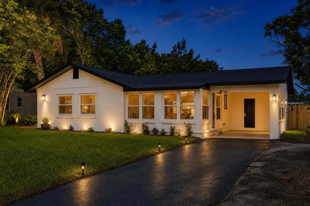 112 COLOMBA ROAD Debary, FL 32713