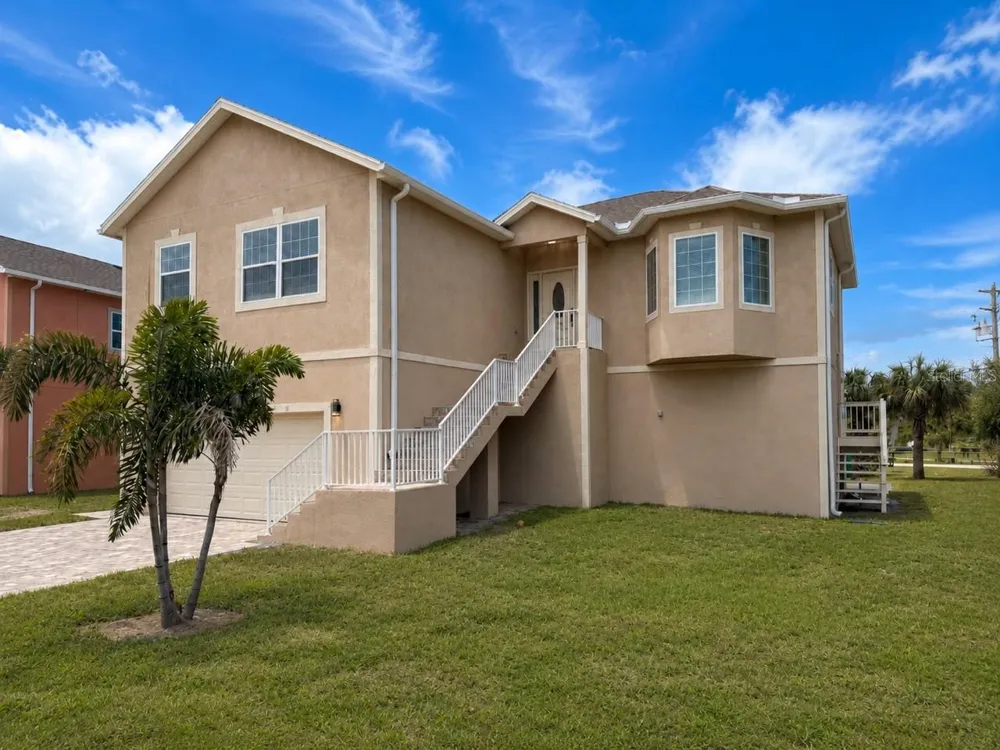1083 S POINTE ALEXIS DRIVE Tarpon Springs, FL 34689