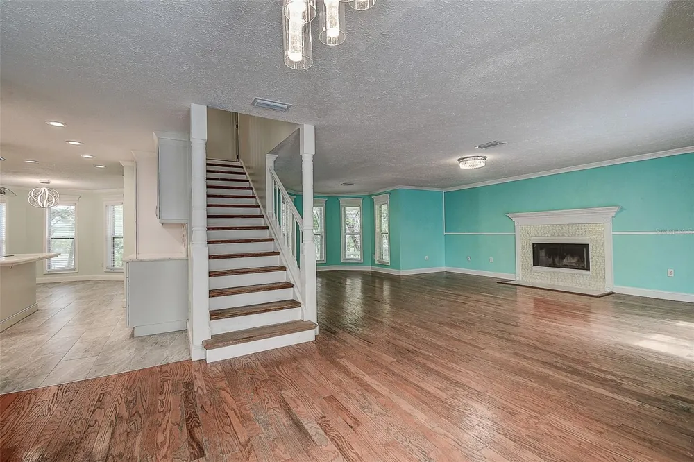 510 WIDEVIEW AVENUE Tarpon Springs, FL 34689