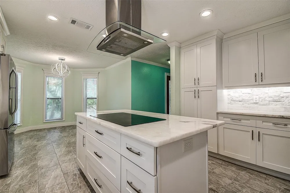 510 WIDEVIEW AVENUE Tarpon Springs, FL 34689
