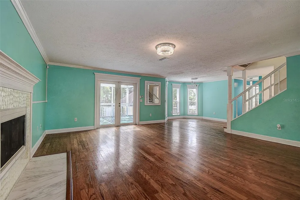 510 WIDEVIEW AVENUE Tarpon Springs, FL 34689