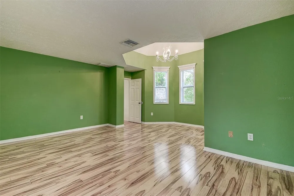 510 WIDEVIEW AVENUE Tarpon Springs, FL 34689