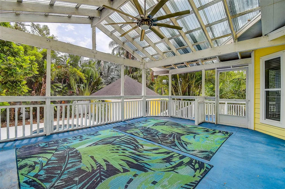 510 WIDEVIEW AVENUE Tarpon Springs, FL 34689
