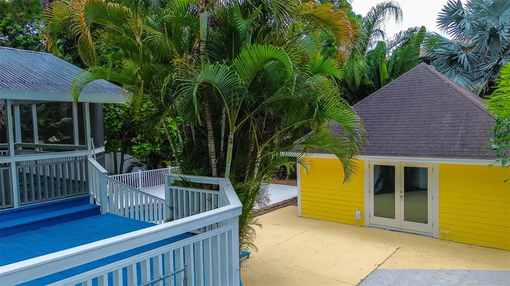 510 WIDEVIEW AVENUE Tarpon Springs, FL 34689