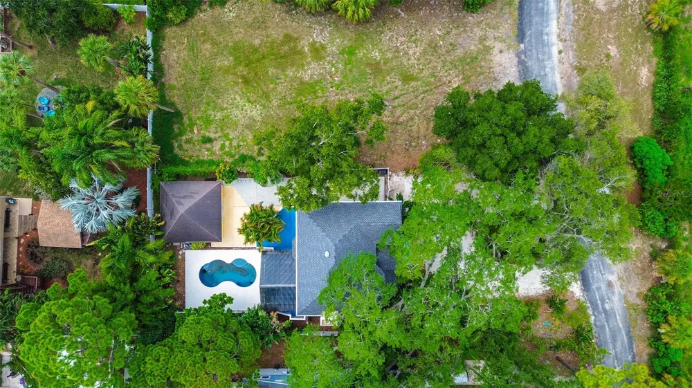 510 WIDEVIEW AVENUE Tarpon Springs, FL 34689
