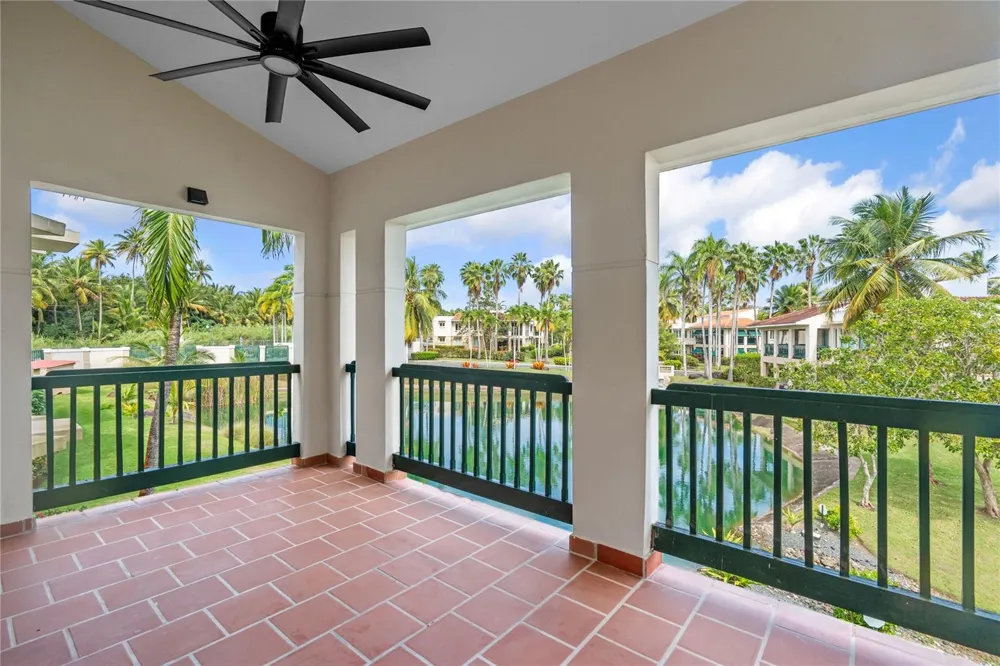 86 LAKESIDE VILLAS #Y4 Dorado, PR 00646