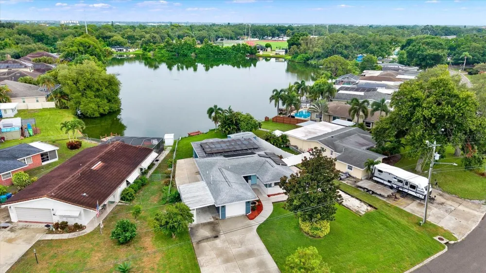 5995 BLOSSOM LAKE DRIVE Seminole, FL 33772