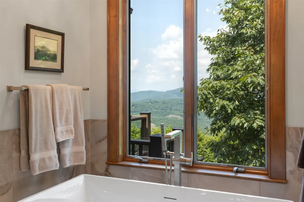 51 Bear Shadow Ridge Highlands, NC 28741