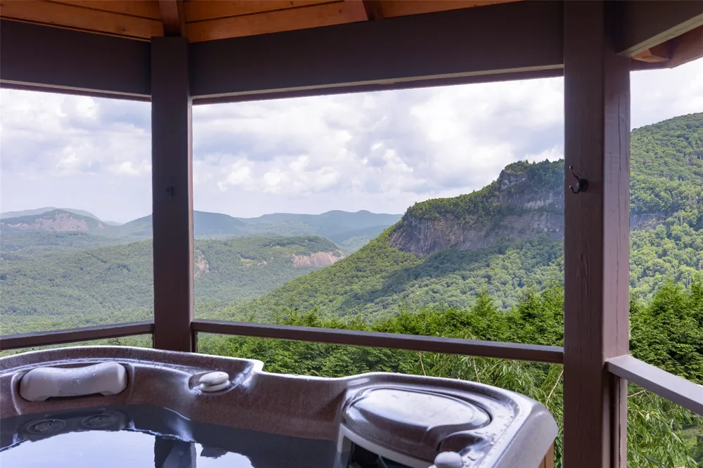 51 Bear Shadow Ridge Highlands, NC 28741