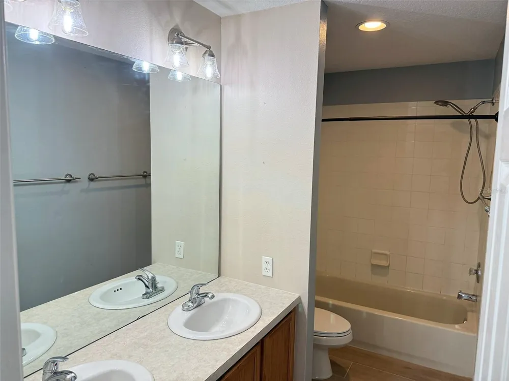 2361 MID PINE COURT Oviedo, FL 32765