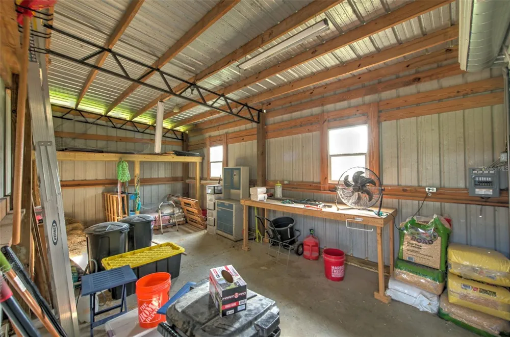 16520 SPRING VALLEY ROAD Dade City, FL 33523