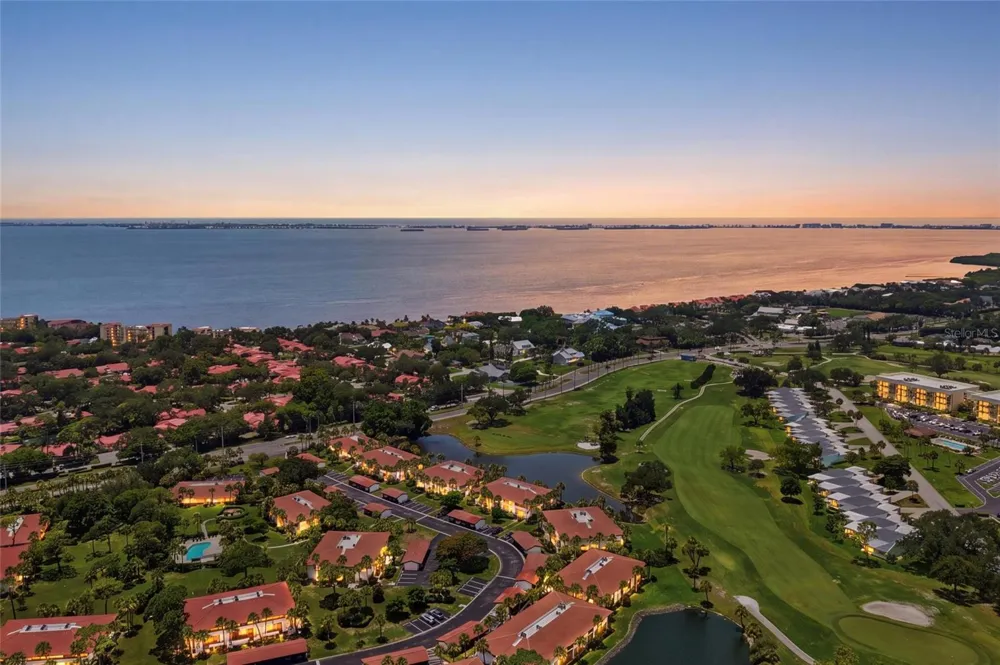 3500 EL CONQUISTADOR PARKWAY #332 Bradenton, FL 34210