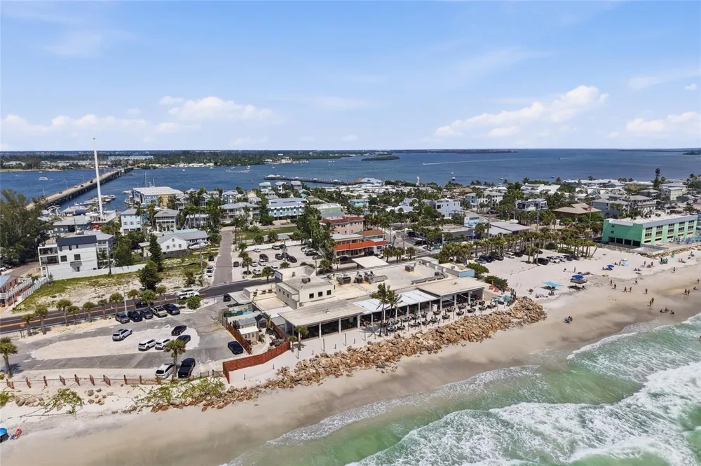 3500 EL CONQUISTADOR PARKWAY #332 Bradenton, FL 34210
