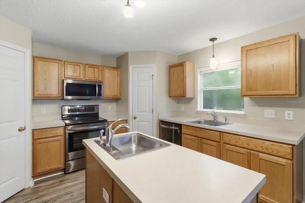 10078 CARVER WAY Citrus Springs, FL 34434