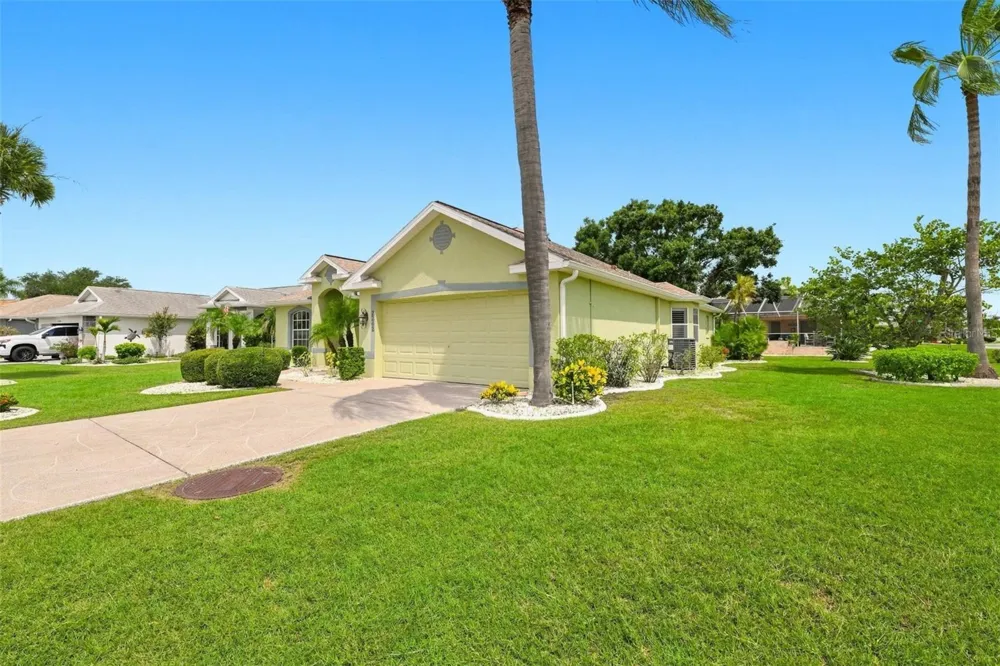 2242 W DEL WEBB BOULEVARD Sun City Center, FL 33573