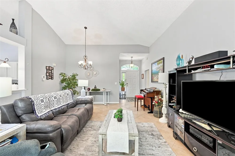 2242 W DEL WEBB BOULEVARD Sun City Center, FL 33573