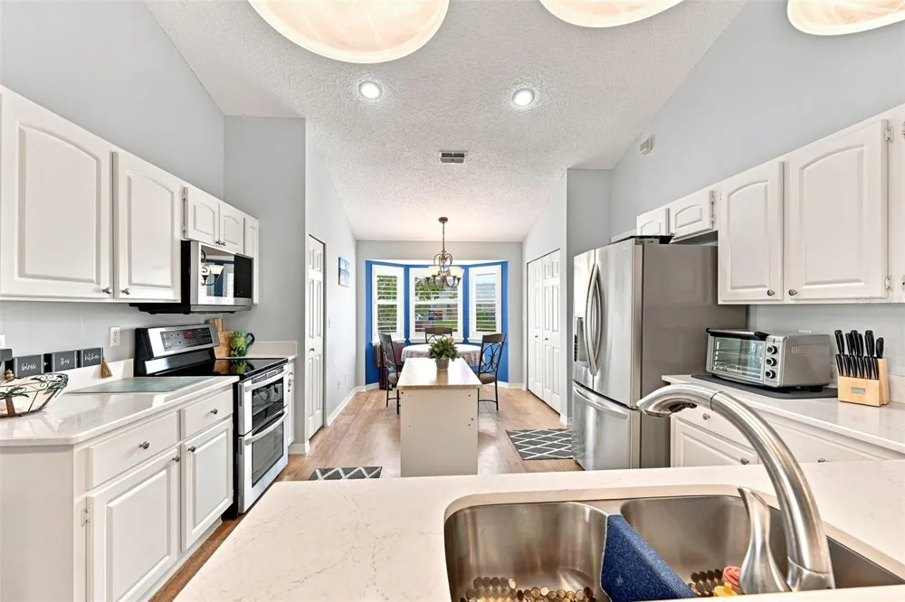 2242 W DEL WEBB BOULEVARD Sun City Center, FL 33573