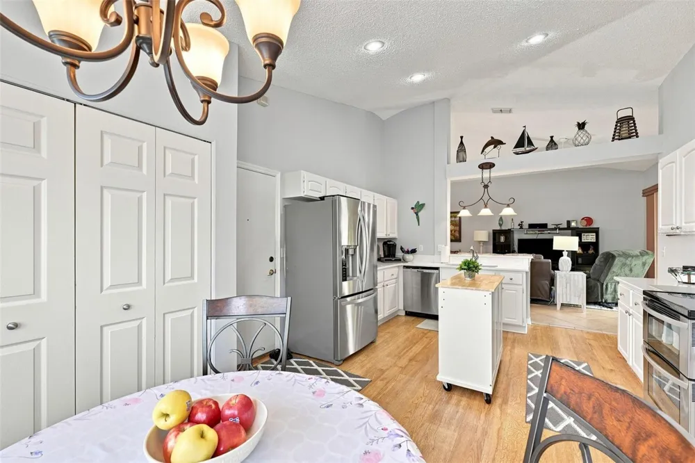 2242 W DEL WEBB BOULEVARD Sun City Center, FL 33573