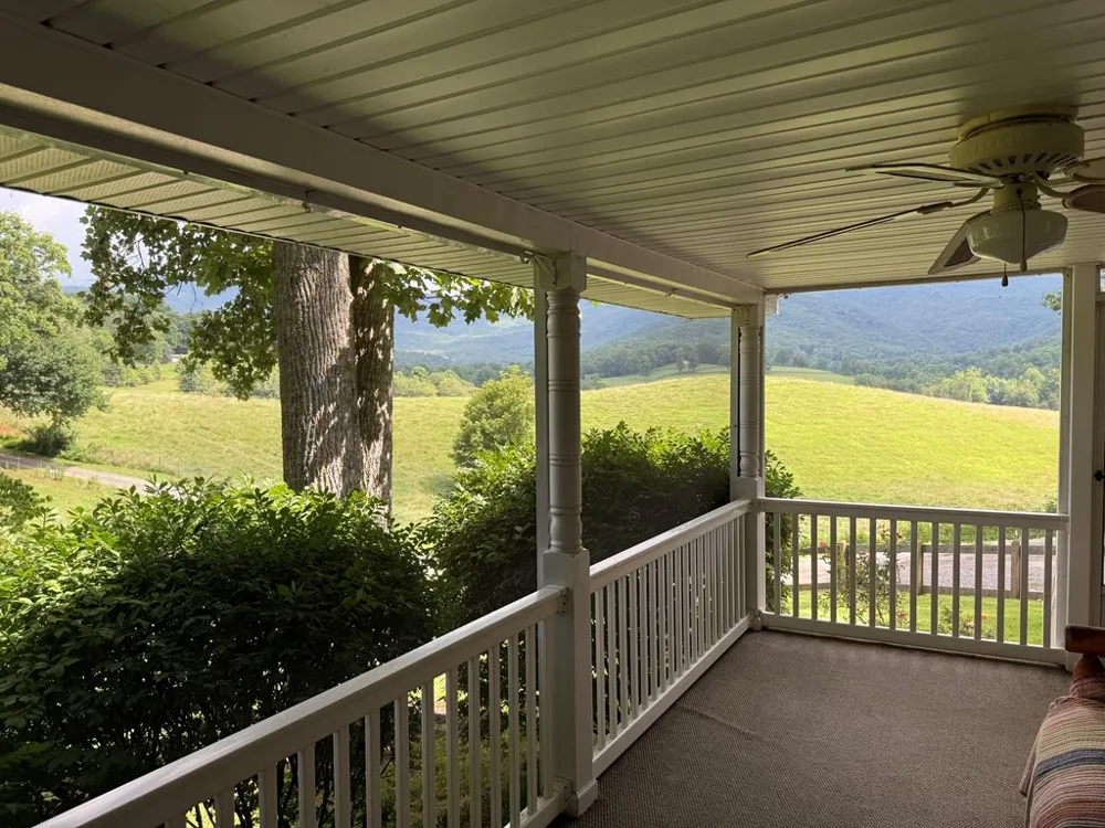 Bethabara Loop Hayesville, NC 28904