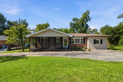 8228 Pine Ridge Road