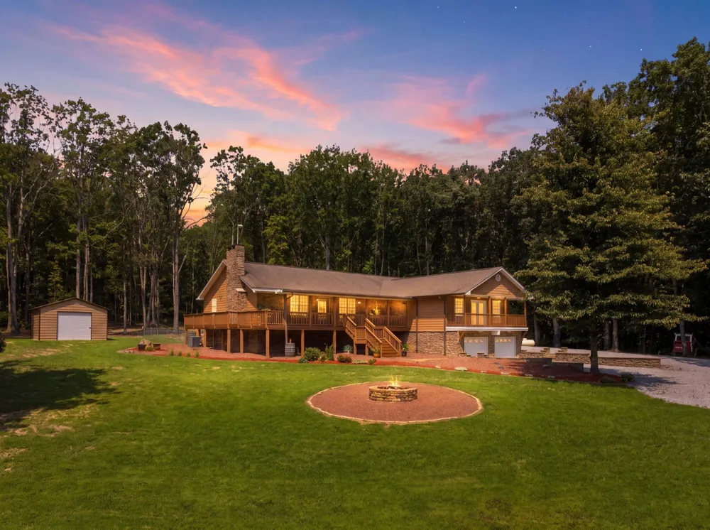 274 Greenwood Lane Pikeville, TN 37367