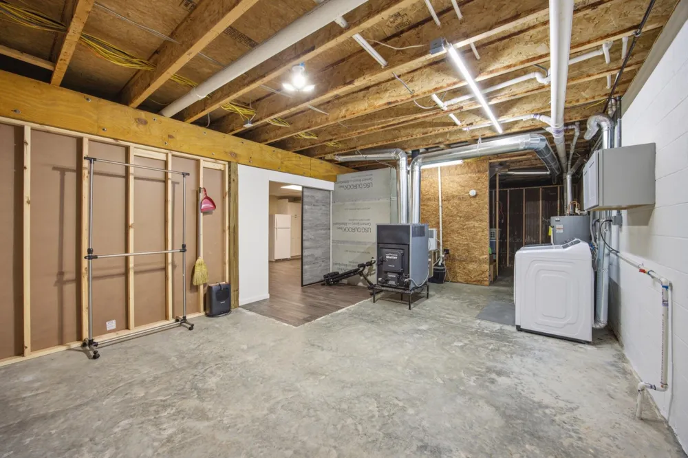 274 Greenwood Lane Pikeville, TN 37367