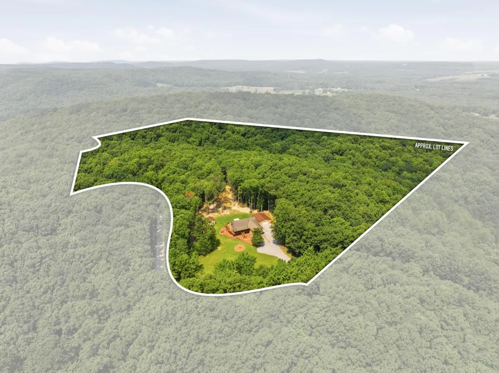 274 Greenwood Lane Pikeville, TN 37367