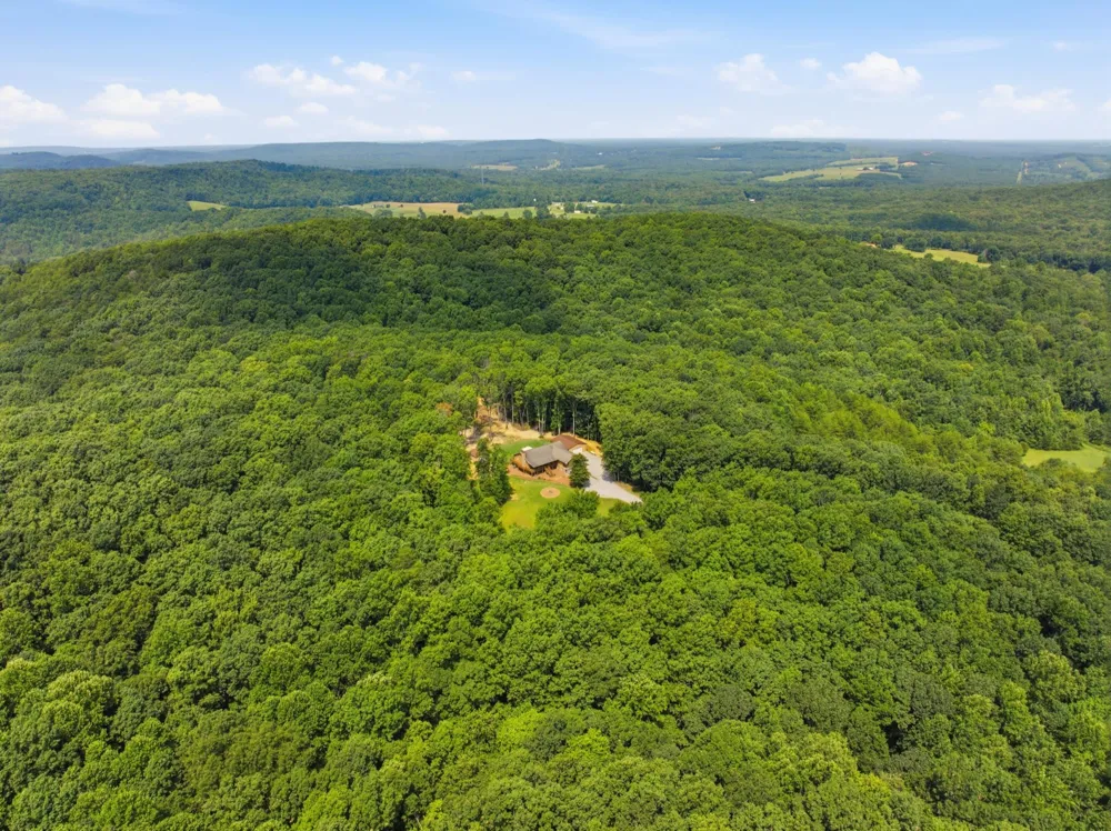 274 Greenwood Lane Pikeville, TN 37367