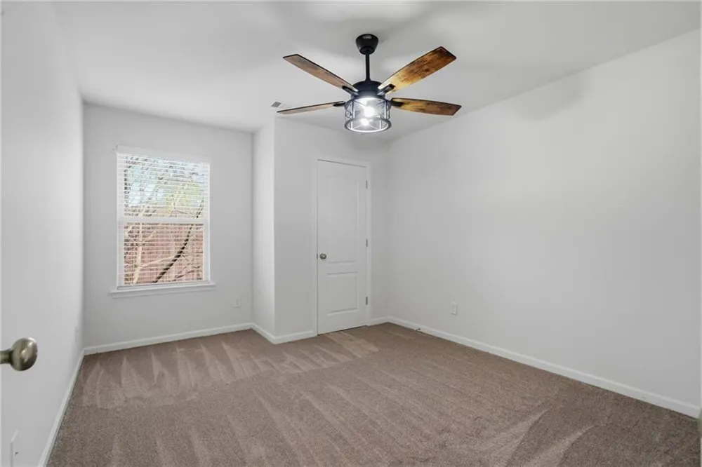 1697 Paxton Lane SW Lilburn, GA 30047