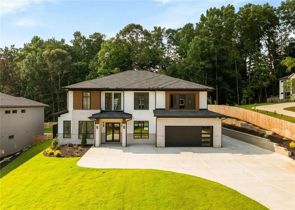 816 Riverside Road Sugar Hill, GA 30518