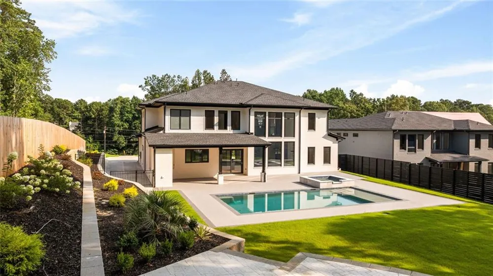 816 Riverside Road Sugar Hill, GA 30518