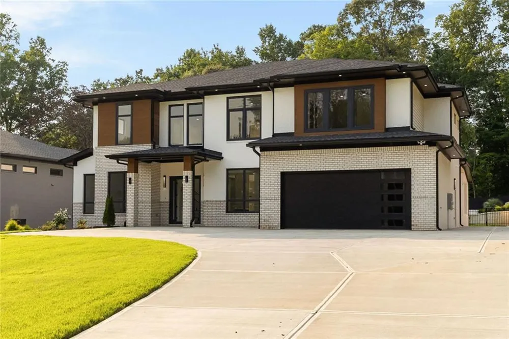 816 Riverside Road Sugar Hill, GA 30518