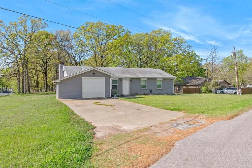 123 Harmon Road Gun Barrel City, TX 75156