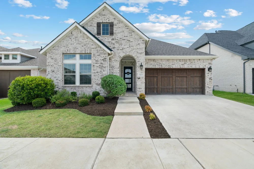 1821 Stonewall Road Argyle, TX 76226