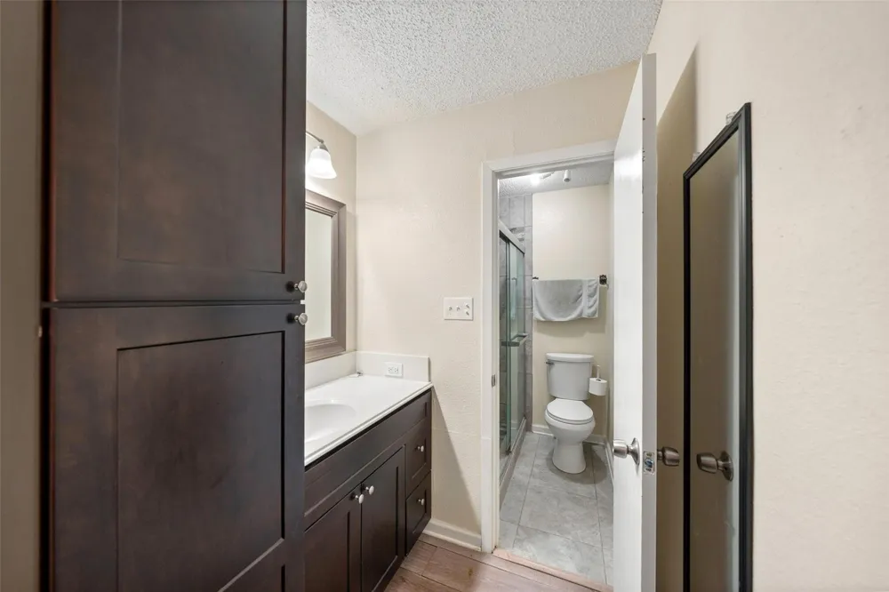 25739 Old Howth Road Hempstead, TX 77445