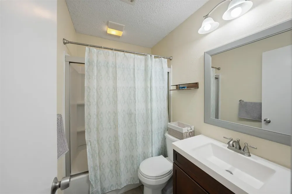25739 Old Howth Road Hempstead, TX 77445