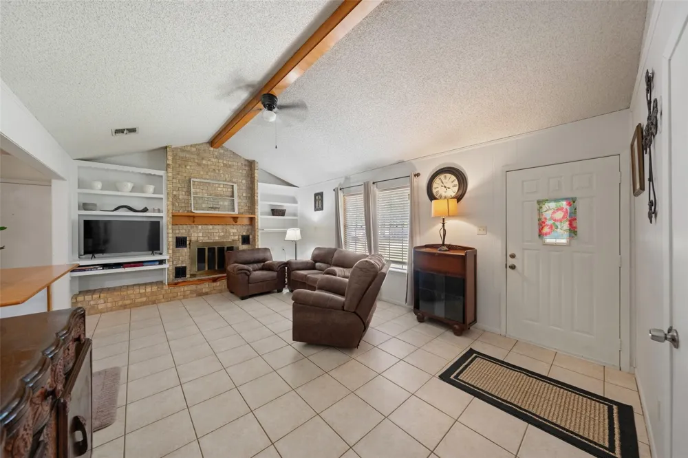 25739 Old Howth Road Hempstead, TX 77445